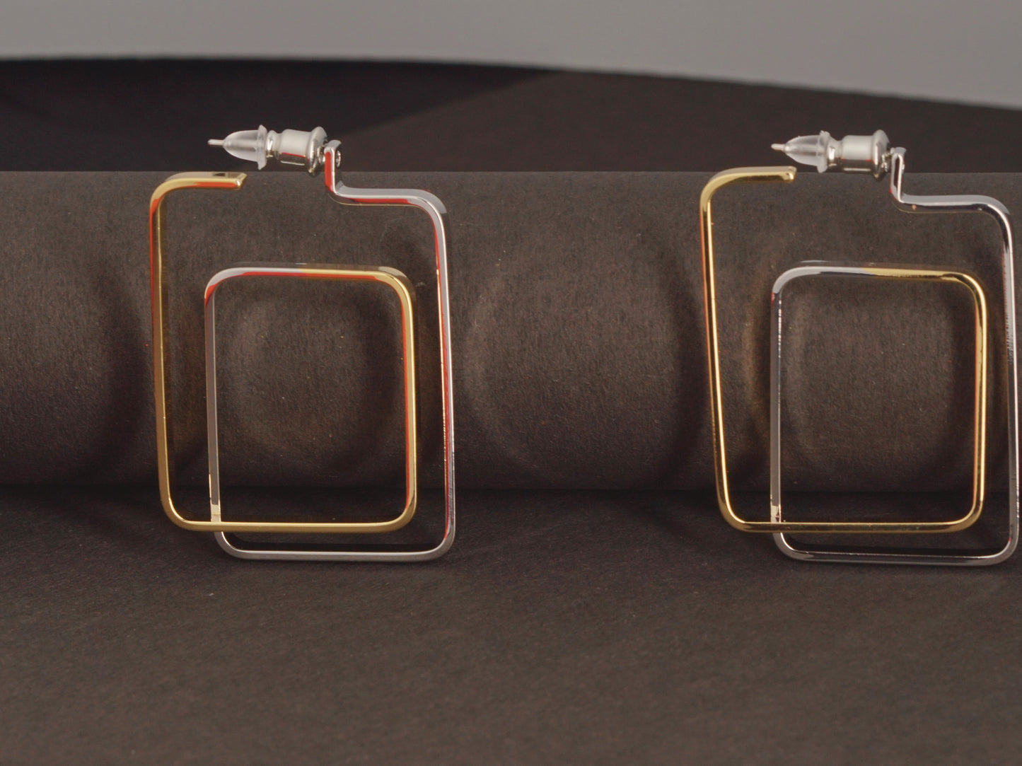 Aura Frames