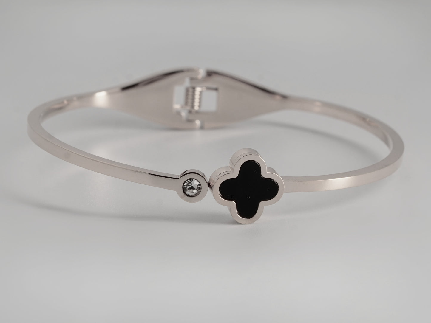 Van Cleef & Clover Kada