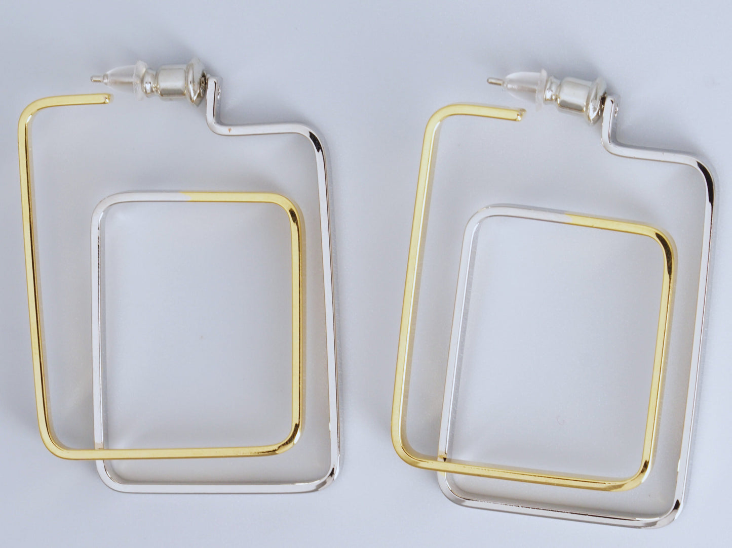 Aura Frames