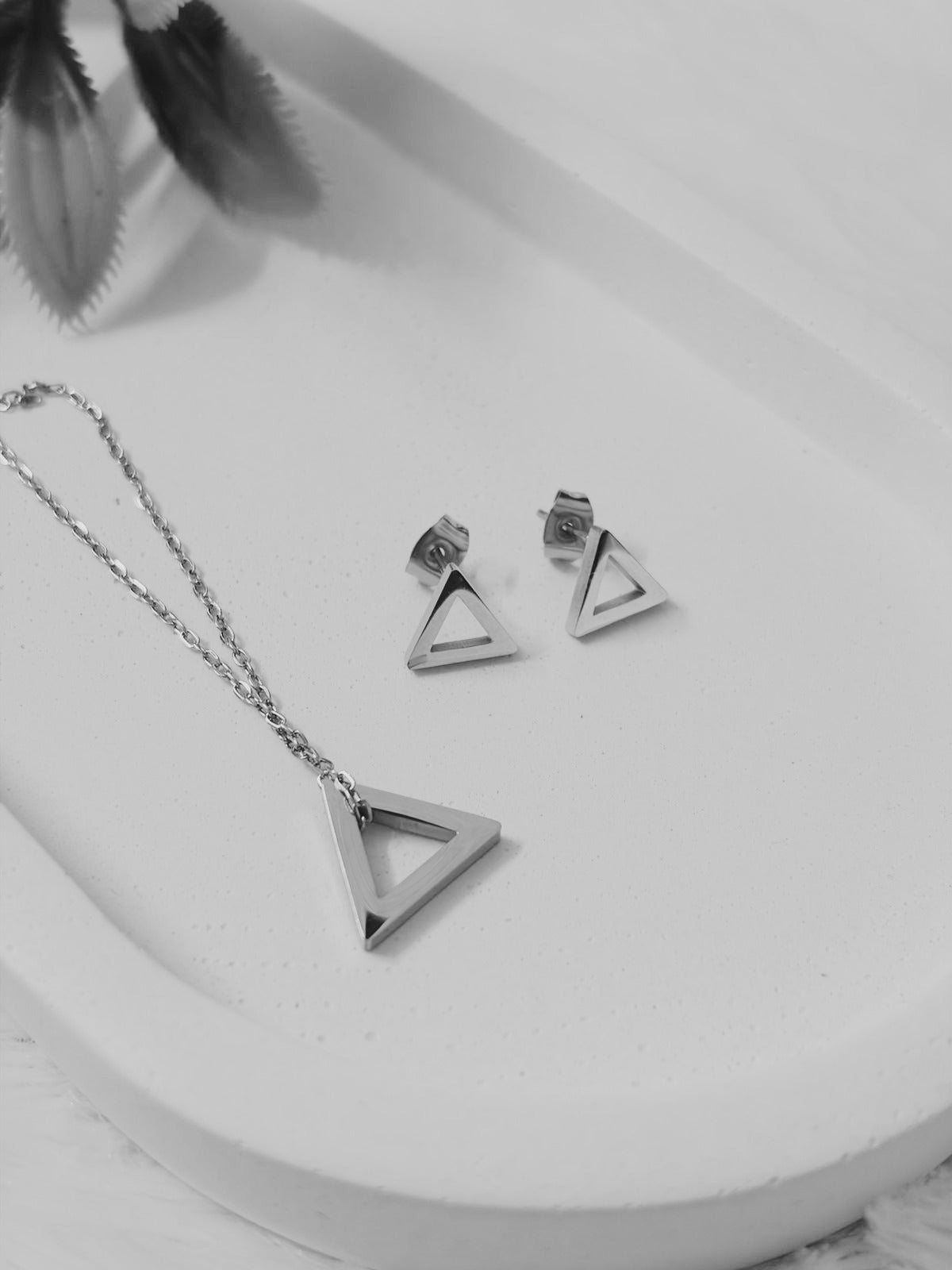 TRIVERA SET